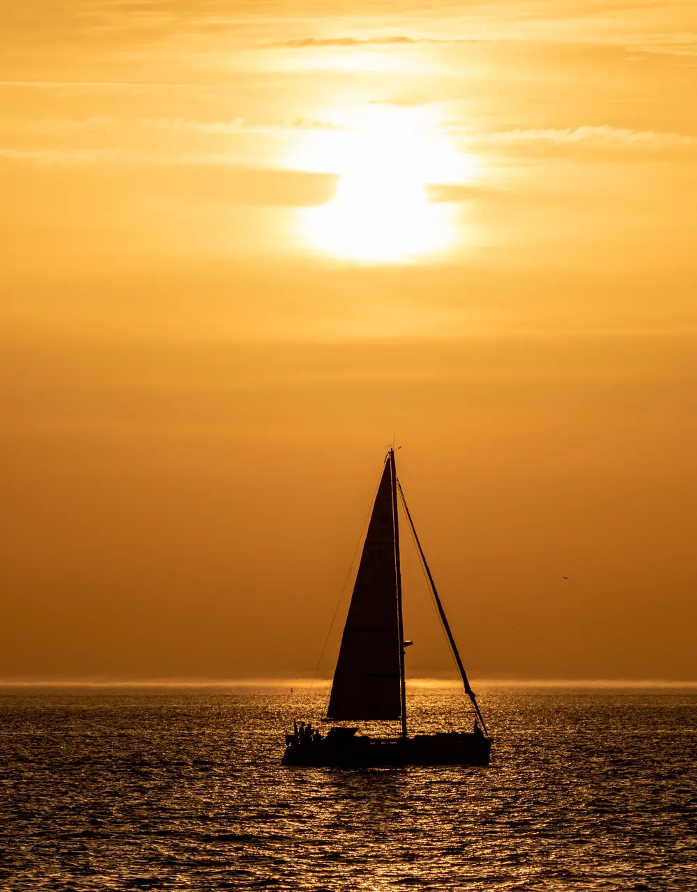 Atardecer marinero en la ría de Muros